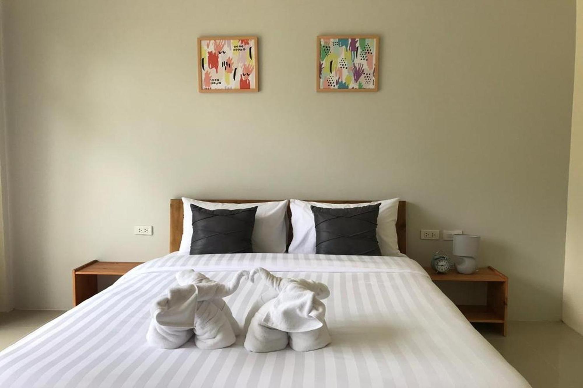 Snooze Inn Phuket - Free Shuttle To Bang Rong Pier Pa Khlok Dış mekan fotoğraf