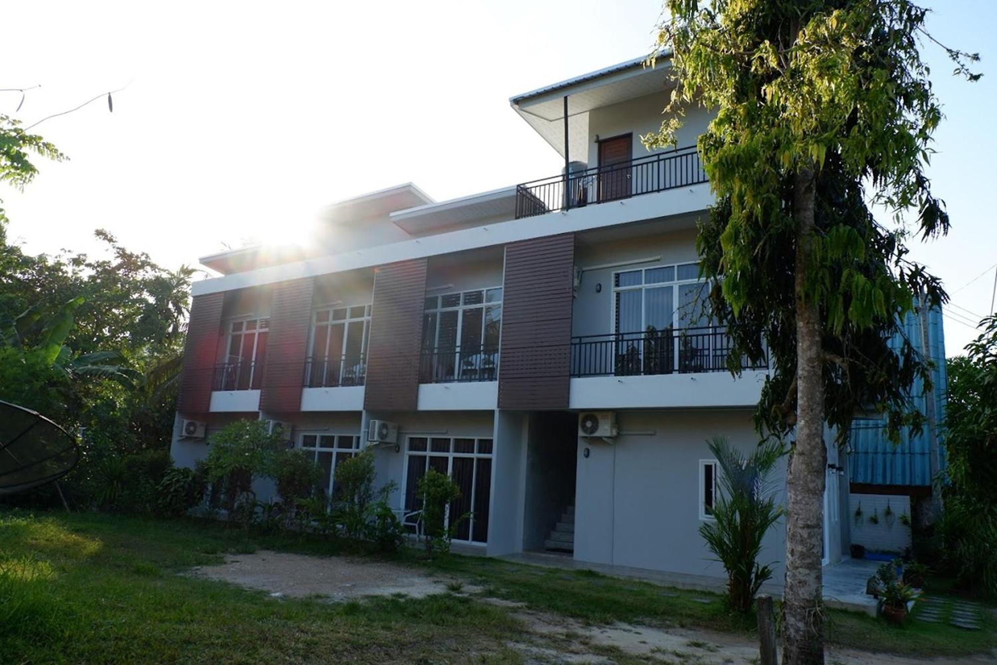 Snooze Inn Phuket - Free Shuttle To Bang Rong Pier Pa Khlok Dış mekan fotoğraf